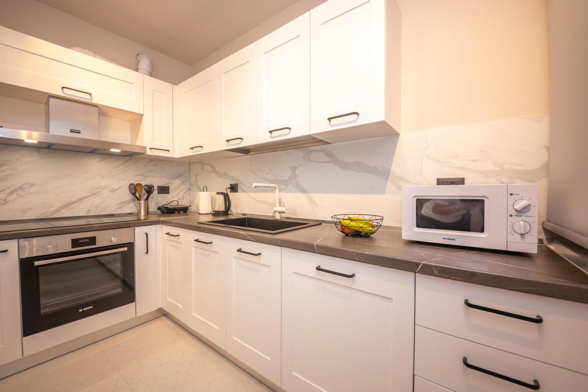 Blloku Unique Apartments 2 Τίρανα Δωμάτιο φωτογραφία
